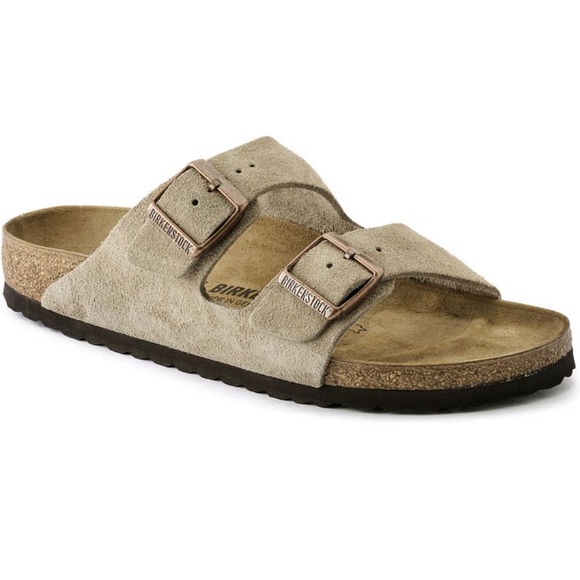 Birkenstock Shoes - Birkenstock Arizona Sandals, size 9